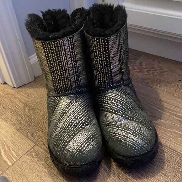 Women’s Ugg boots - Picture 4 of 5